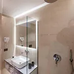 Austin Boutique Sarandë