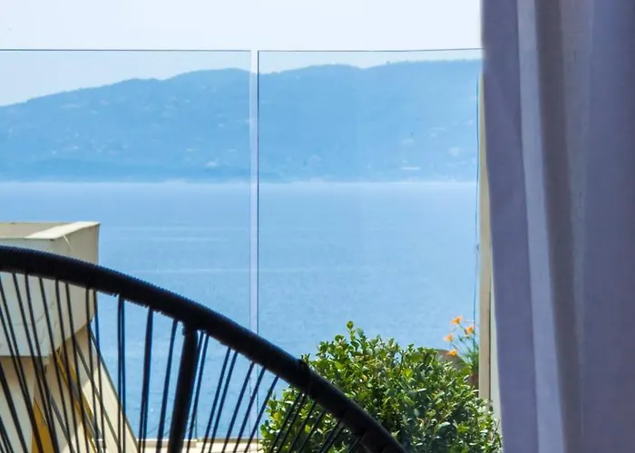 Austin Boutique * Sarande